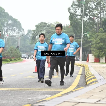 Runner Photo 7039316