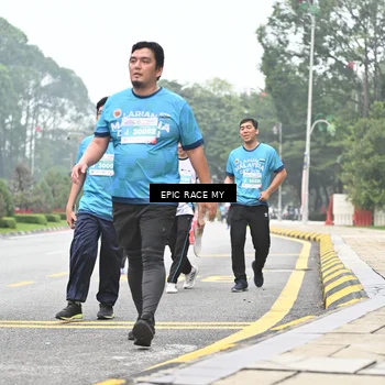 Runner Photo 7039323