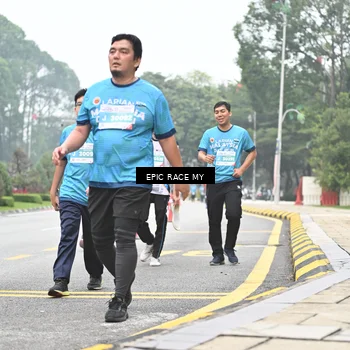 Runner Photo 7039325