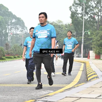 Runner Photo 7039327
