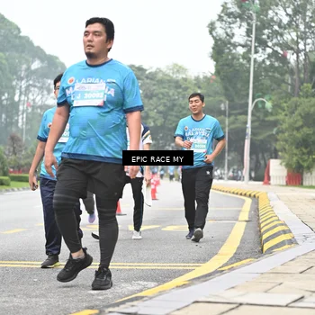 Runner Photo 7039328