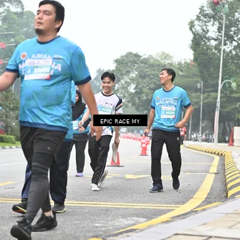 Runner Photo 7039330