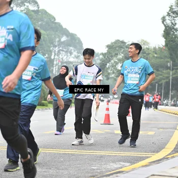 Runner Photo 7039333