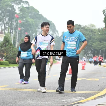 Runner Photo 7039348