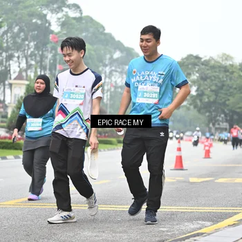 Runner Photo 7039349