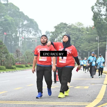 Runner Photo 7039359
