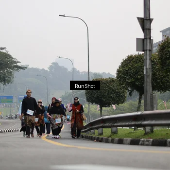 Runner Photo 7039364