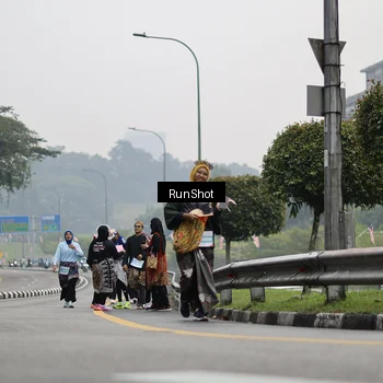 Runner Photo 7039365