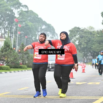 Runner Photo 7039368
