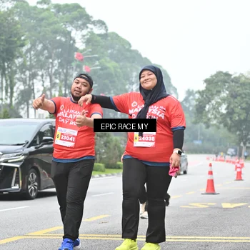 Runner Photo 7039370