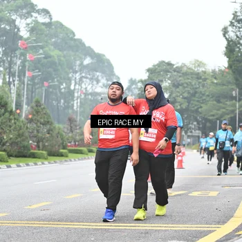 Runner Photo 7039371