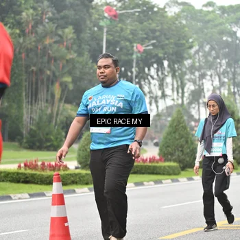 Runner Photo 7039387