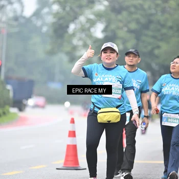 Runner Photo 7039410