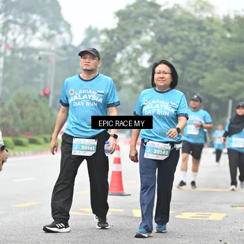 Runner Photo 7039411