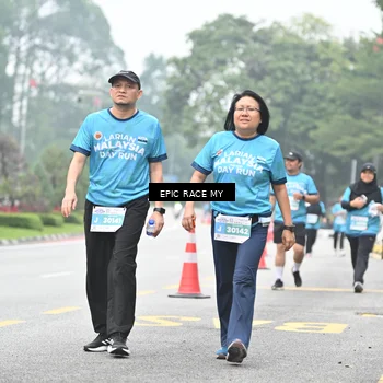 Runner Photo 7039414