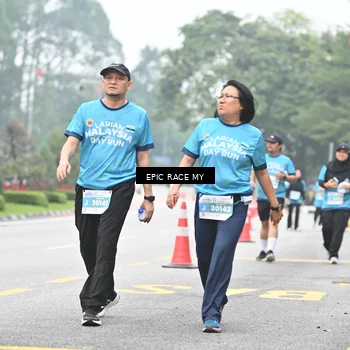 Runner Photo 7039417
