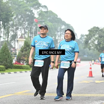 Runner Photo 7039421