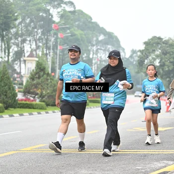 Runner Photo 7039429