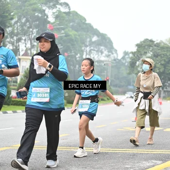 Runner Photo 7039439