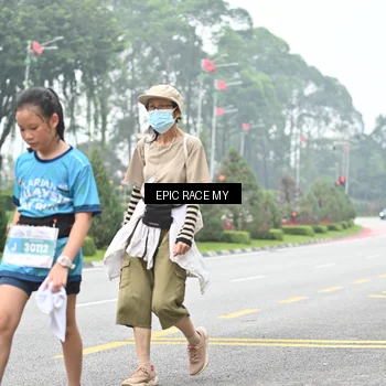 Runner Photo 7039444