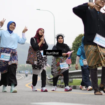 Runner Photo 7039446