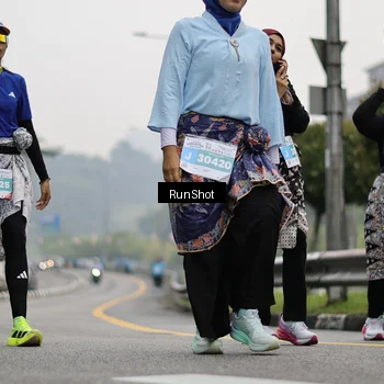 Runner Photo 7039447