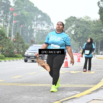Runner Photo 7039449