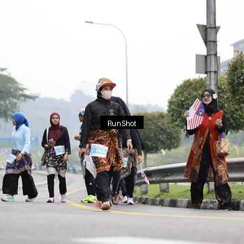 Runner Photo 7039452