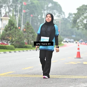 Runner Photo 7039460