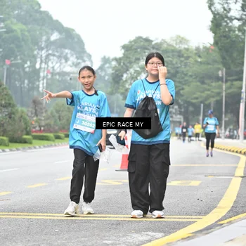 Runner Photo 7039466