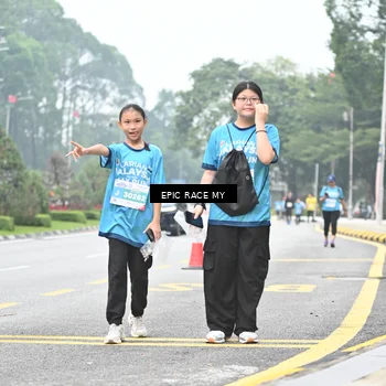 Runner Photo 7039469