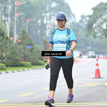 Runner Photo 7039473