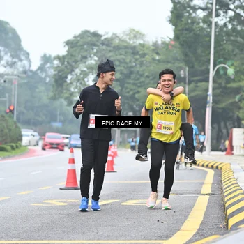 Runner Photo 7039479
