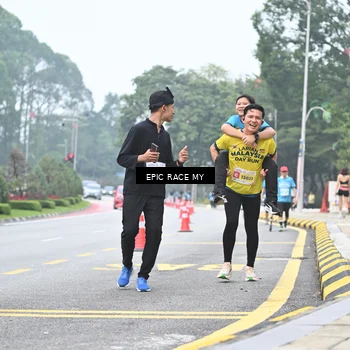 Runner Photo 7039492