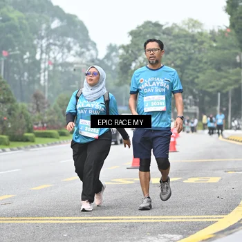 Runner Photo 7039509