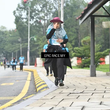 Runner Photo 7039525
