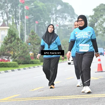 Runner Photo 7039543