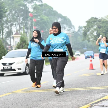 Runner Photo 7039547