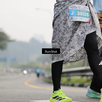 Runner Photo 7039551