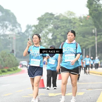 Runner Photo 7039555