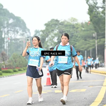 Runner Photo 7039557