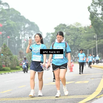 Runner Photo 7039560