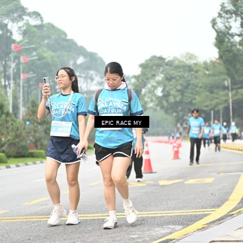 Runner Photo 7039563
