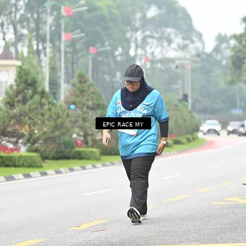 Runner Photo 7039575