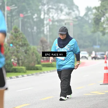Runner Photo 7039579