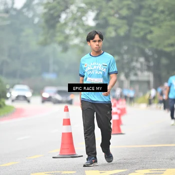 Runner Photo 7039585