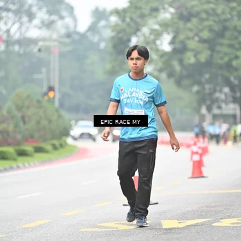 Runner Photo 7039589