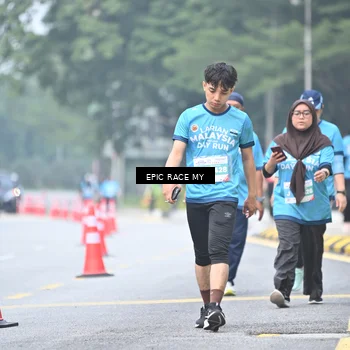 Runner Photo 7039593