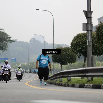 Runner Photo 7039598