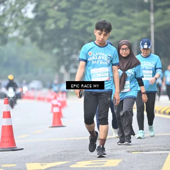 Runner Photo 7039607